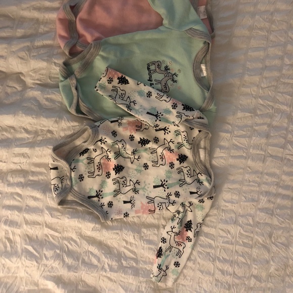 3 pack Long Sleeve Bodysuits 0-3months - Picture 4 of 6